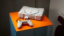 여닫으면 그란 투리스모가 나온다 — 레고, 오리지널 PS1을 실물 크기로 재현하다