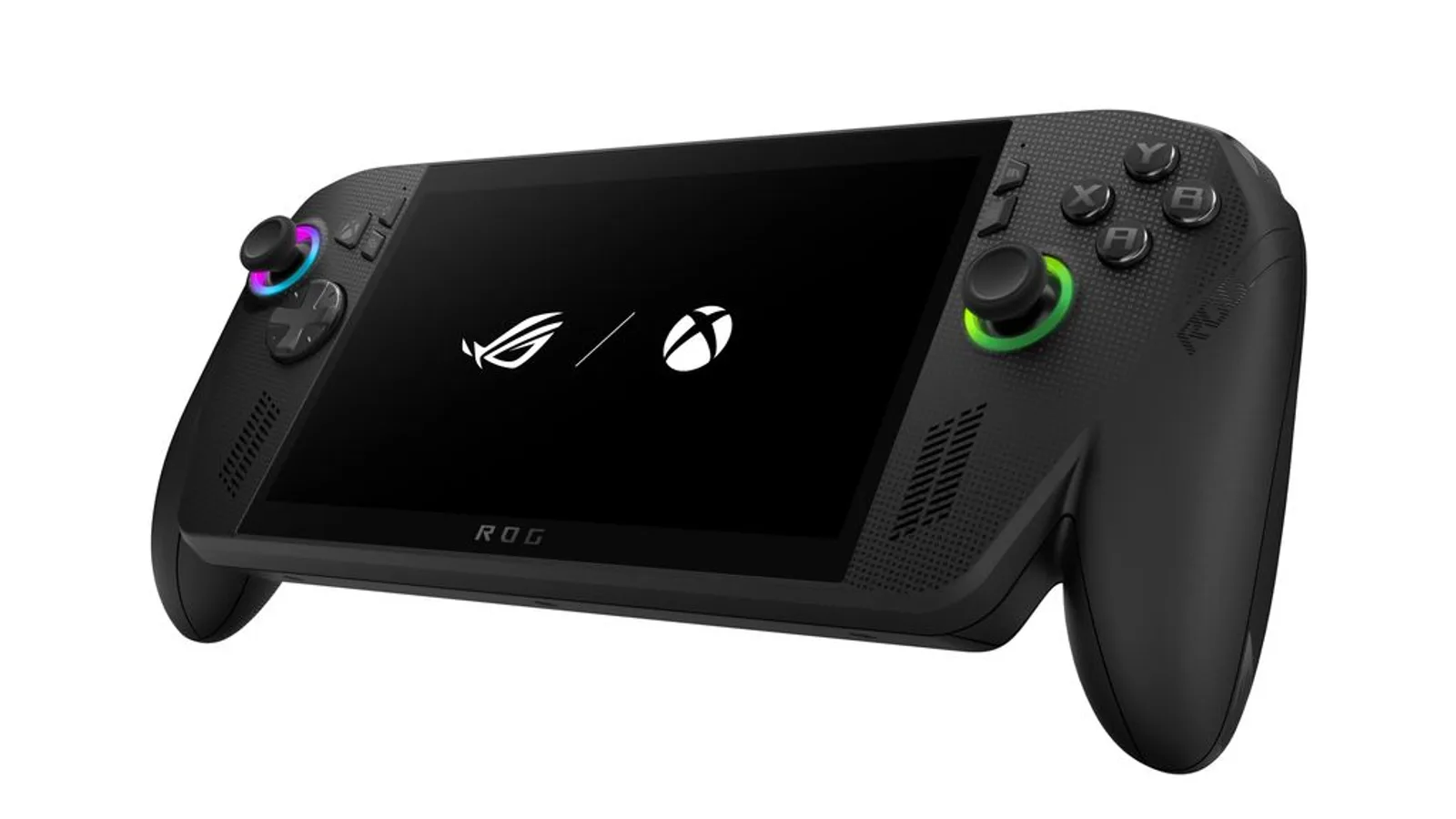 비스듬한 각도에서 촬영한 ROG Xbox Ally X, 좌우 그립과 아날로그 스틱, 버튼 배치가 드러난다