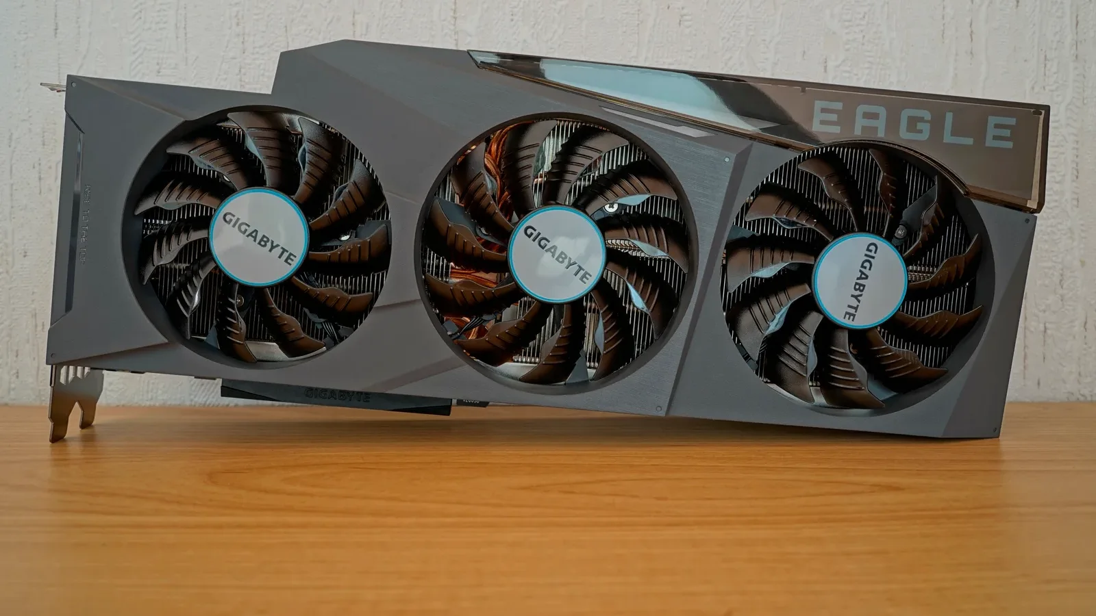 24GB GDDR6X 메모리를 탑재한 지포스 RTX 그래픽카드